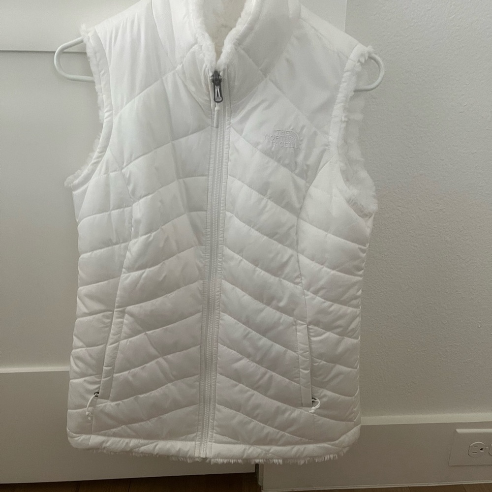 The North Face Women's Snowy White Puffer Vest